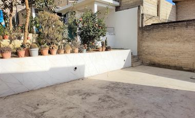 Inmueble / Casa con Local Comercial, sobre Av. 16 de Septiembre