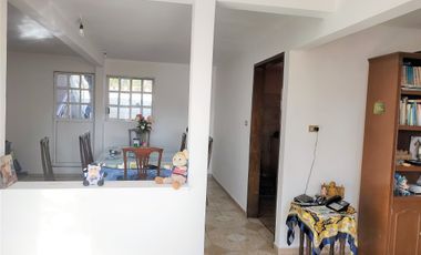 Inmueble / Casa con Local Comercial, sobre Av. 16 de Septiembre