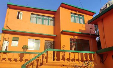 Inmueble / Casa con Local Comercial, sobre Av. 16 de Septiembre