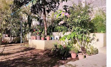 Inmueble / Casa con Local Comercial, sobre Av. 16 de Septiembre