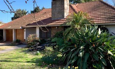 Casa en venta en Longchamps, Almirante Brown