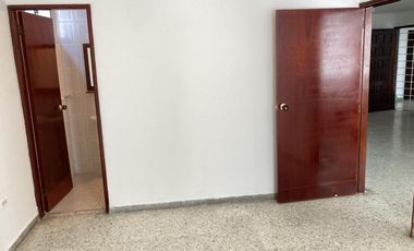 edificio en venta en el golf. Cod V102604