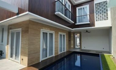 DIJUAL RUMAH MODERN BRAND NEW di Jl BENDA / KEBAYORAN BARU, JAKSEL