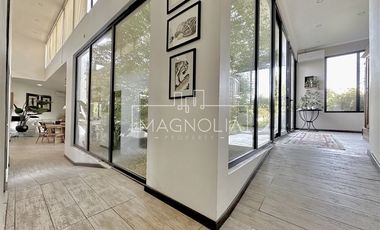 Casa en venta de 5 dorm. en Colina