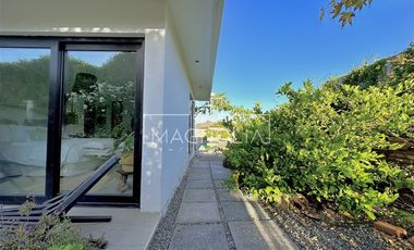 Casa en venta de 5 dorm. en Colina