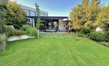 Casa en venta de 5 dorm. en Colina