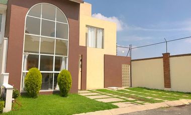 Casa en Renta en Villas del Sol