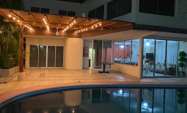 Casa en Renta en club deportivo