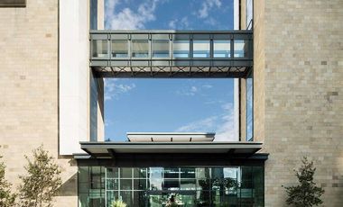 Oficina acondicionada en renta de 479m2 en zona Santa María