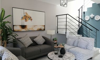 CASA EN VENTA EN ZARU FRENTE A ZAKIA EL MARQUES QUERETARO GAA