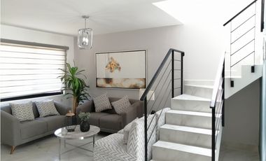 CASA EN VENTA EN ZARU FRENTE A ZAKIA EL MARQUES QUERETARO GAA