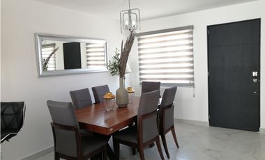 CASA EN VENTA EN ZARU FRENTE A ZAKIA EL MARQUES QUERETARO GAA