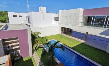 Casa Lujosa en Residencia en Las Palmas Green  con Alberca