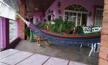 Sea Confiable Vende Casa de Esquina en Villa Belen (Las Mañanitas)