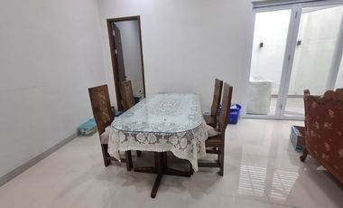 Rumah Baru Direnovasi di Jalan Besar di Condet Disewa/ Dijual Cepat