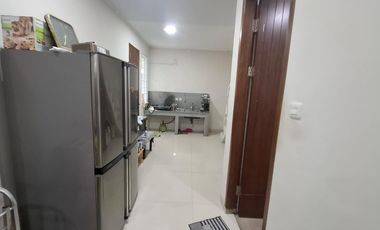 Rumah Baru Direnovasi di Jalan Besar di Condet Disewa/ Dijual Cepat