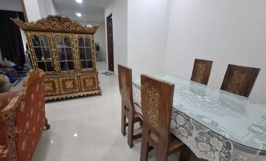 Rumah Baru Direnovasi di Jalan Besar di Condet Disewa/ Dijual Cepat