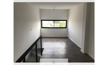 Triplex 4 amb con entrada vehículo “a Estrenar