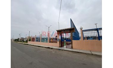 Venta Casa  Frente A Parque Urb. Manuel Arevalo - La Esperanza
