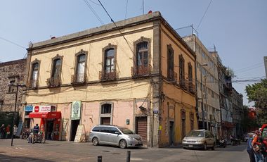 VENTA DE INMUEBLE COMERCIAL – UBICACIÓN PRIVILEGIA