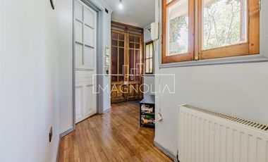 Casa en venta de 6 dorm. en Ñuñoa