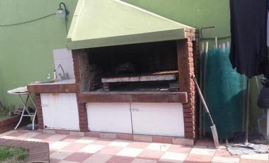 Espectacular casa 6 amb. con en la mejor zona de Haedo