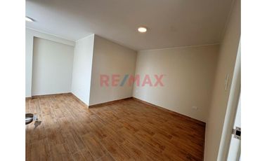 🏡✨ ¡Tu Nuevo Hogar Te Espera En Surco!    📍 Moderno Dúplex –  Piso 6