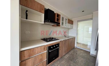 🏡✨ ¡Tu Nuevo Hogar Te Espera En Surco!    📍 Moderno Dúplex –  Piso 6