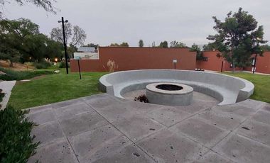 RENTO AMPLIO PENTHOUSE  SIN MUEBLES