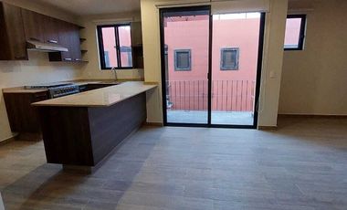 RENTO AMPLIO PENTHOUSE  SIN MUEBLES