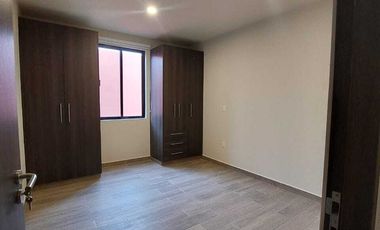 RENTO AMPLIO PENTHOUSE  SIN MUEBLES