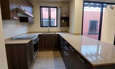 RENTO AMPLIO PENTHOUSE  SIN MUEBLES