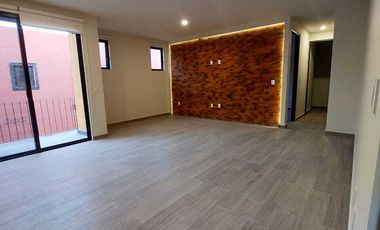 RENTO AMPLIO PENTHOUSE  SIN MUEBLES