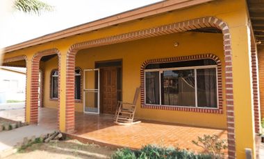 CASA EN VICENTE GUERRERO! EXCELENTE UBICACIÓN