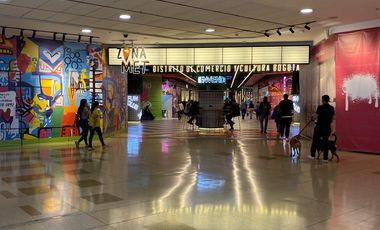 local en arriendo en centro comercial santafé. Cod A700113