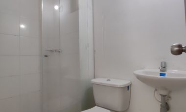 apartamento en arriendo en prados del este. Cod A27537