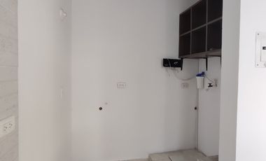 apartamento en arriendo en prados del este. Cod A27537
