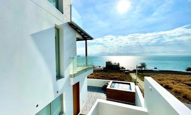 Elegante y moderna casa vista al mar en Urb. Ciudad del Mar, Manta