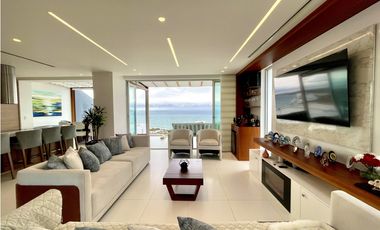 Elegante y moderna casa vista al mar en Urb. Ciudad del Mar, Manta