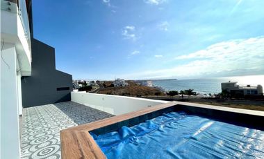 Elegante y moderna casa vista al mar en Urb. Ciudad del Mar, Manta