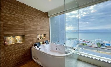 Elegante y moderna casa vista al mar en Urb. Ciudad del Mar, Manta