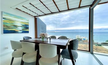 Elegante y moderna casa vista al mar en Urb. Ciudad del Mar, Manta