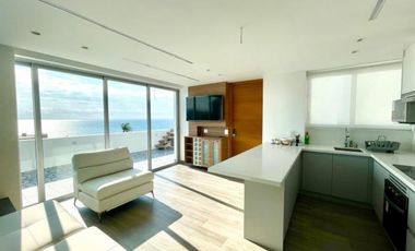 Elegante y moderna casa vista al mar en Urb. Ciudad del Mar, Manta