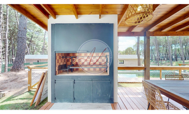 CASA 7 MZN D / BARRIO PIONEROS