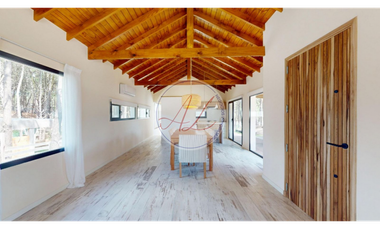 CASA 7 MZN D / BARRIO PIONEROS