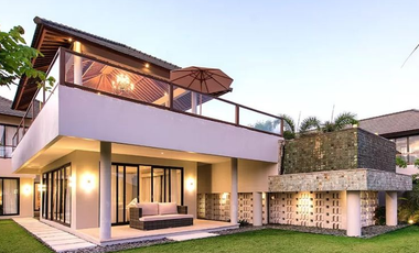 VILLA MODERN EUROPEAN STYLE WITH INFINITY POOL IN PANDAWA CLIFF