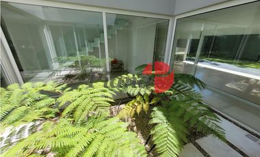 Casa en Venta - Alcino - Zona Norte - Excelente construcción