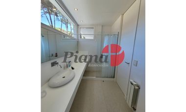 Casa en Venta - Alcino - Zona Norte - Excelente construcción