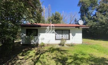 Casa en Arriendo en A 3 minutos de Quillon, Camino Publico Asfalto