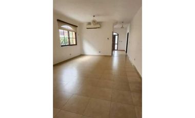 Se Alquila Hermosa casa en Costa Sur $2500